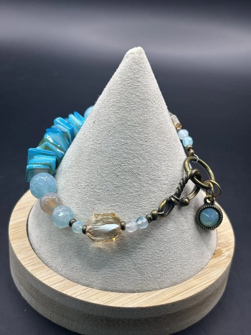 Live Charm Bracelet with Swarovski Crystal • Shell Beads • Faceted Agate • Handm